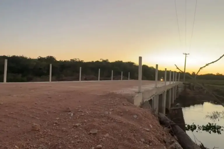 Idoso morre após veículo ser levado por correnteza durante temporal no RS - Studio TV