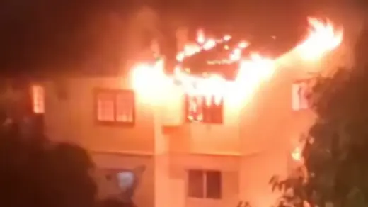 Incêndio destrói terceiro andar de prédio em Caxias do Sul; ninguém fica ferido - Studio TV