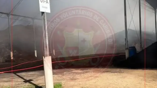 Incêndio em estufa de adubo mobiliza bombeiros em Garibaldi - Studio TV