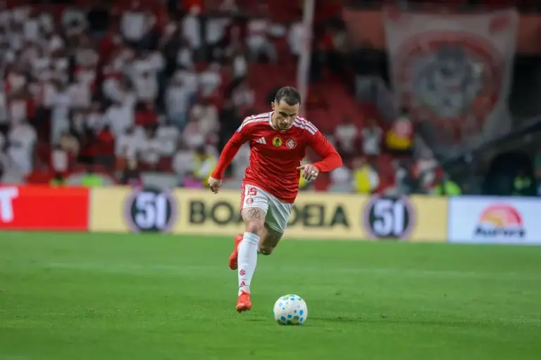 Inter anuncia reclamação à CBF por lance de possível expulsão no Gre-Nal - Studio TV