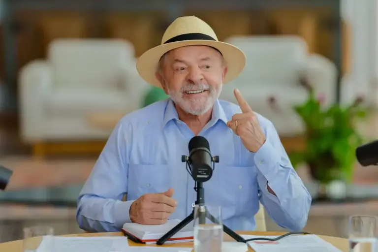 Lula diz que eleição presidencial de outubro será a última de sua vida - Studio TV