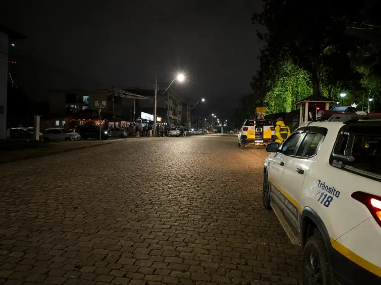 Operação em Caxias aplica 48 autuações em pontos com aglomerações de veículos - Studio TV