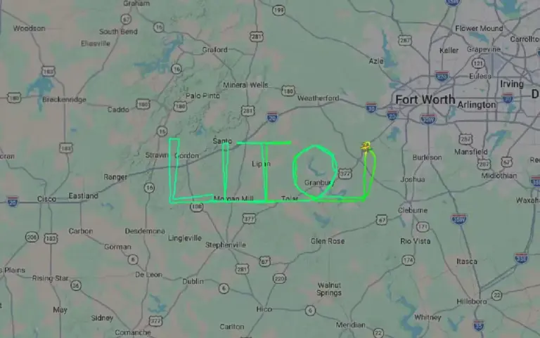 Piloto brasileiro escreve “Lito” no céu do Texas em homenagem a influenciador - Studio TV