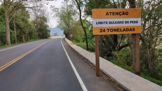 Ponte entre Roca Sales e Encantado passa a ter limite de carga e velocidade - Studio TV