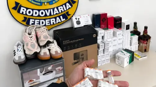 PRF apreende medicamentos escondidos em copo térmico e mercadorias irregulares na BR-470, em Bento Gonçalves - Studio TV
