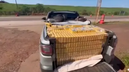 PRF prende dois homens com 10 mil maços de cigarros contrabandeados em Seberi - Studio TV