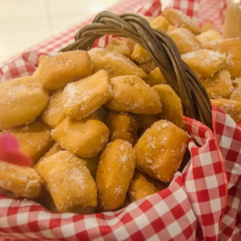 Procissão dei Ciaretti, Filó Italiano e preparo do Pão Frito viram patrimônios imateriais de Vila Flores - Studio TV