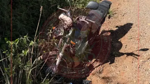 Queda de motocicleta deixa duas pessoas feridas entre Boa Vista do Sul e Coronel Pilar - Studio TV