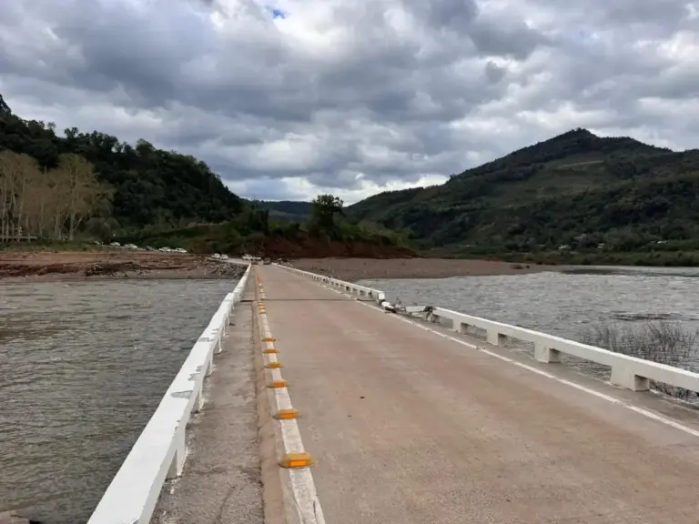 “Seguimos buscando recursos para uma nova ponte”, afirma prefeito de Bento Gonçalves sobre ligação com Cotiporã - Studio TV