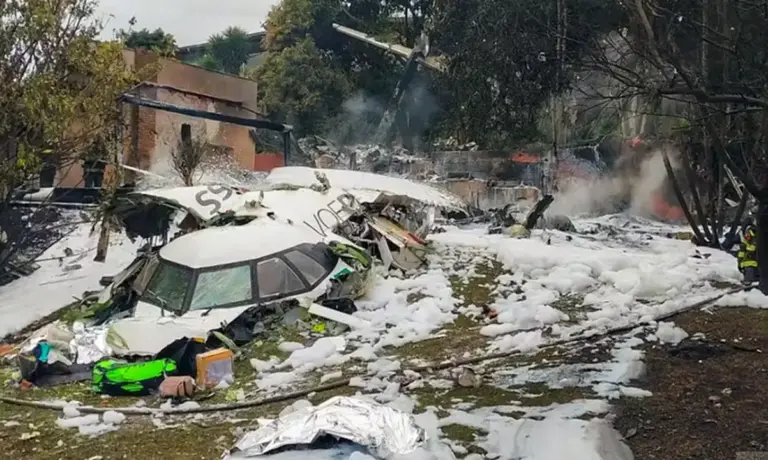Polícia Federal indicia 16 pessoas por queda de avião da Voepass em Vinhedo - Studio TV