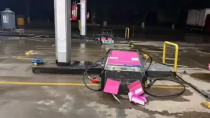 Ventos de até 120 km/h derrubam bombas de posto de combustível em Charqueadas - Studio TV