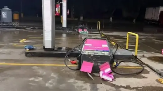 Ventos de até 120 km/h derrubam bombas de posto de combustível em Charqueadas - Studio TV