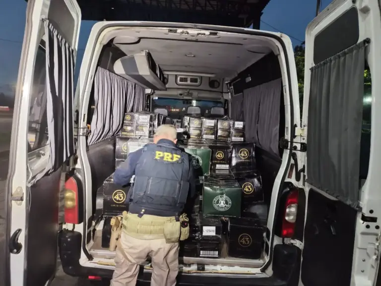 PRF apreende mais de 1,5 mil garrafas de bebidas alcoólicas sem desembaraço aduaneiro no RS - Studio TV