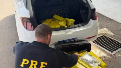 PRF apreende 92 kg de maconha e prende dois homens por tráfico em Passo Fundo - Studio TV