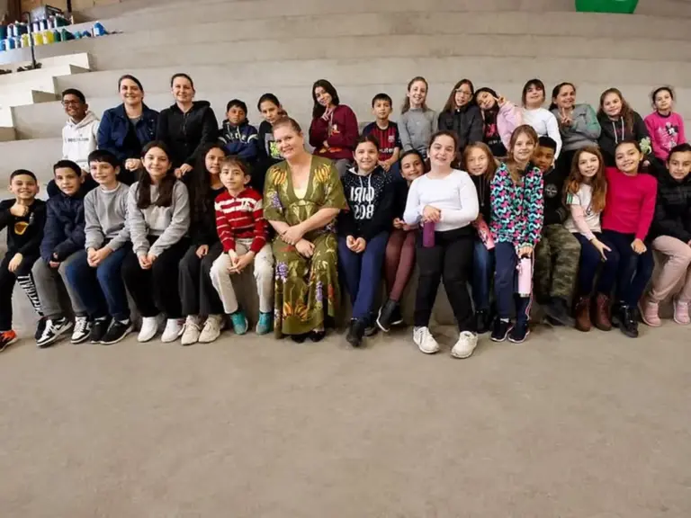 Escritora Beatriz Myrra promove atividades literárias em escolas municipais de Nova Prata - Studio TV