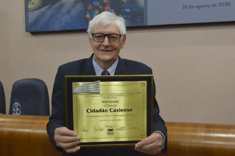 Músico veranense Valdir Anzolin recebe título de Cidadão Caxiense após mais de 60 anos de carreira - Studio TV