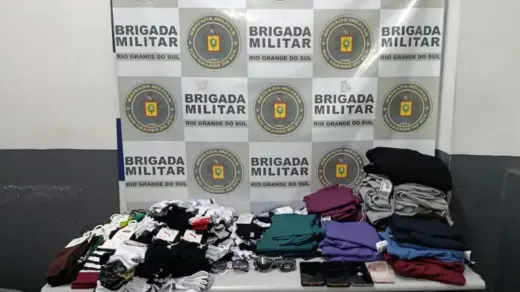 Três mulheres são presas após furto em shopping de Caxias do Sul - Studio TV