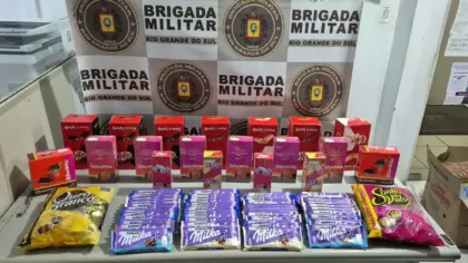 Trio é preso com chocolates furtados de supermercado em Taquara - Studio TV