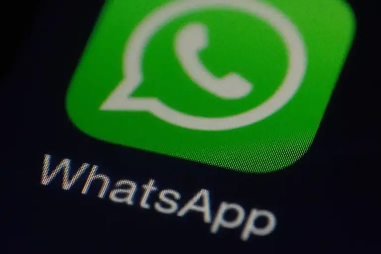WhatsApp deixará de funcionar em celulares antigos a partir de setembro; veja quem será afetado - Studio TV