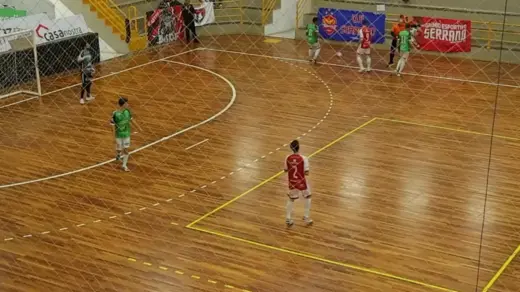 12ª rodada do Campeonato Municipal de Futsal movimenta o Ginásio Leonir Farina em Veranópolis; confira os placares - Studio TV