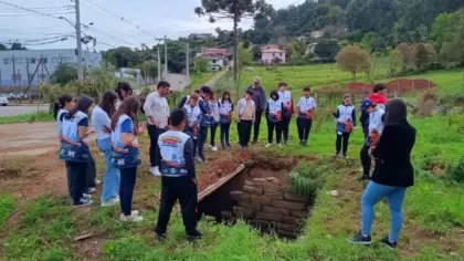 Agentes Mirins participam de aula prática sobre saneamento básico em Veranópolis - Studio TV