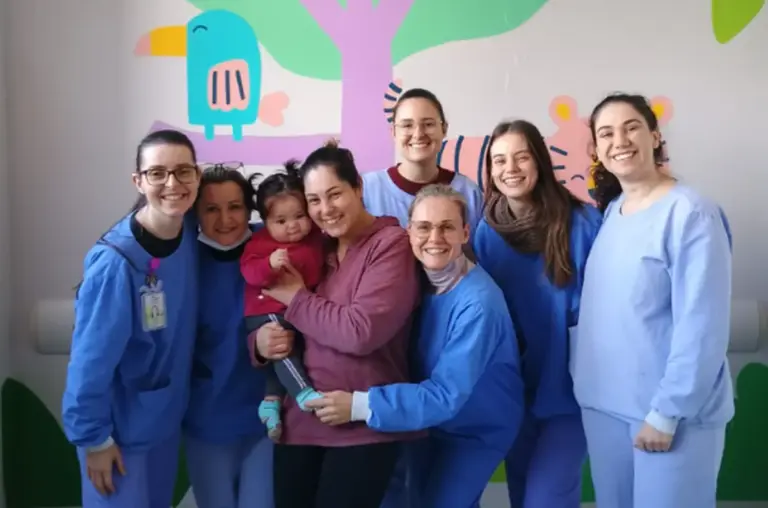 Após cerca de 30 dias internada, pequena Beatriz recebe alta e volta para casa em Veranópolis - Studio TV