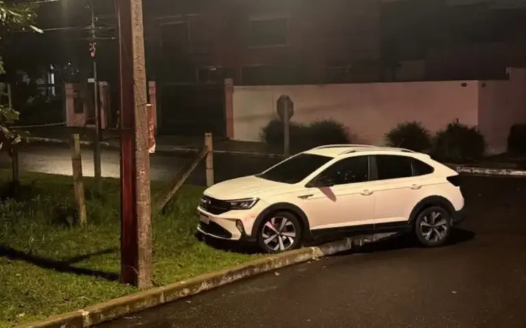 Ataque a tiros contra carro deixa três feridos durante a madrugada em Canoas - Studio TV
