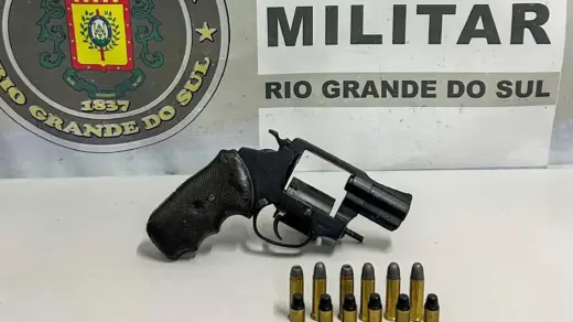 Brigada Militar apreende adolescente com arma de fogo em Caxias do Sul - Studio TV