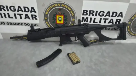Brigada Militar prende mulher por porte ilegal de arma de fogo em Monte Alegre dos Campos - Studio TV