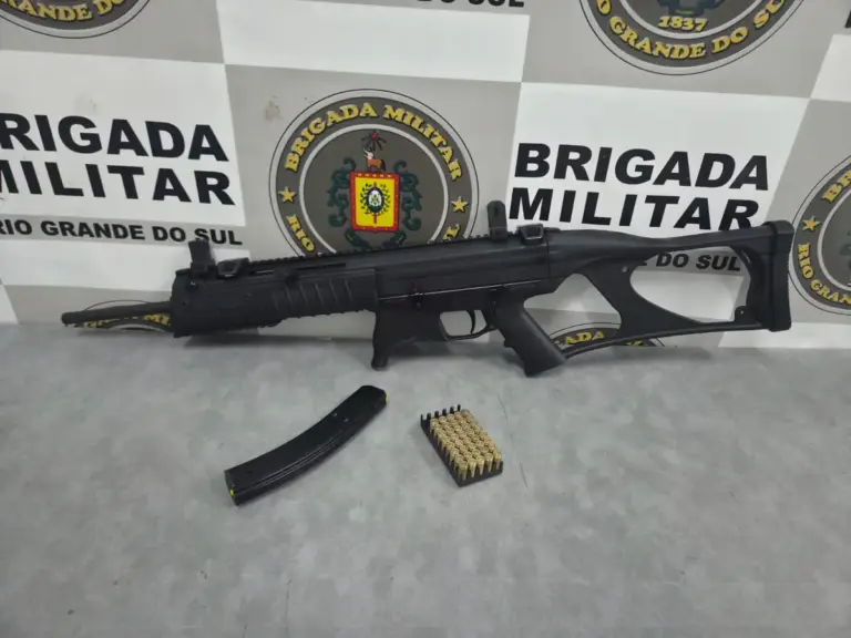 Brigada Militar prende mulher por porte ilegal de arma de fogo em Monte Alegre dos Campos - Studio TV