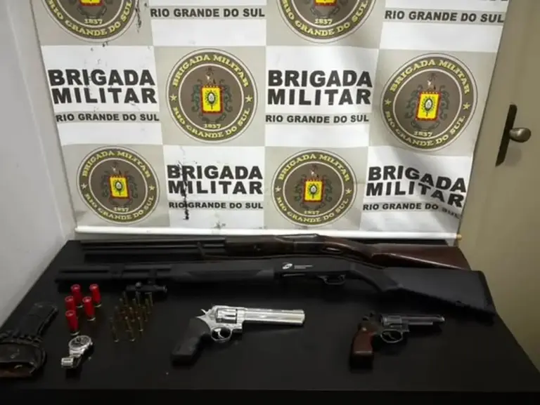 Brigada Militar recupera arsenal furtado e prende suspeito em Passo Fundo - Studio TV