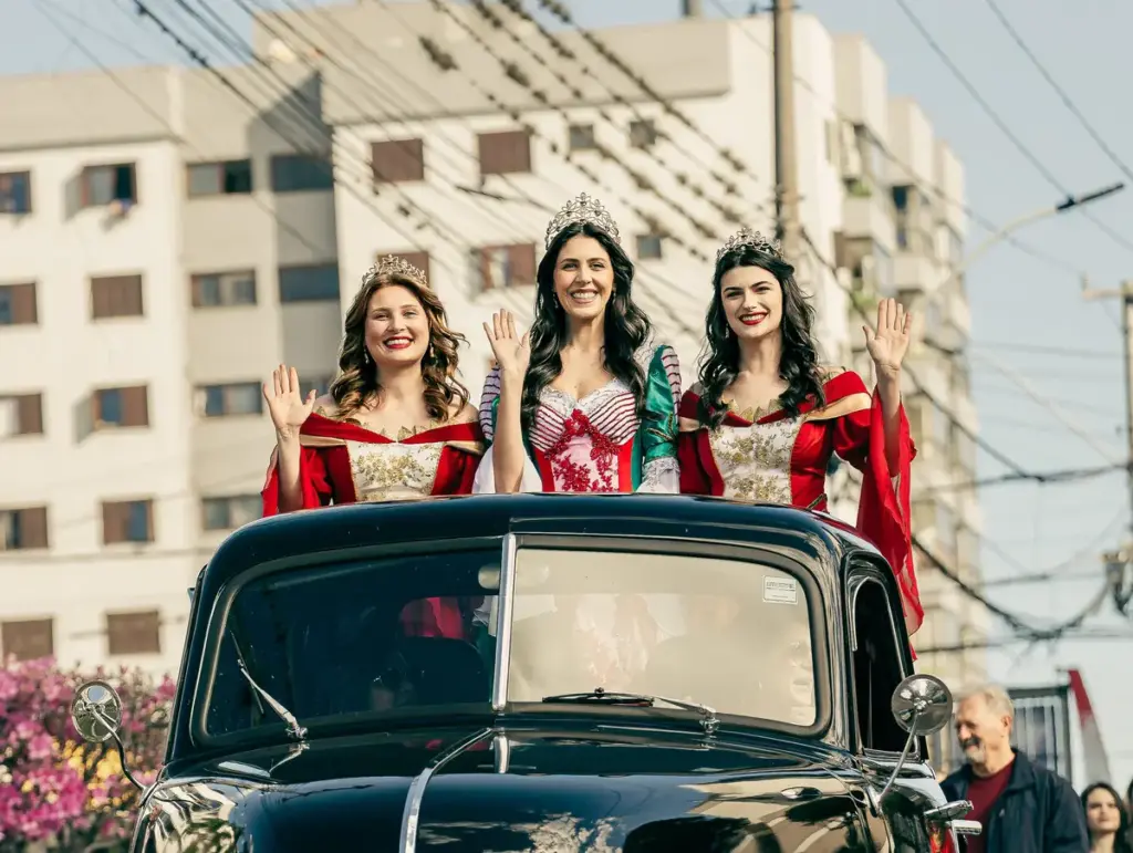 Candidatas à Corte da XII Femaçã participam de atividades sobre a história e a identidade de Veranópolis - Studio TV