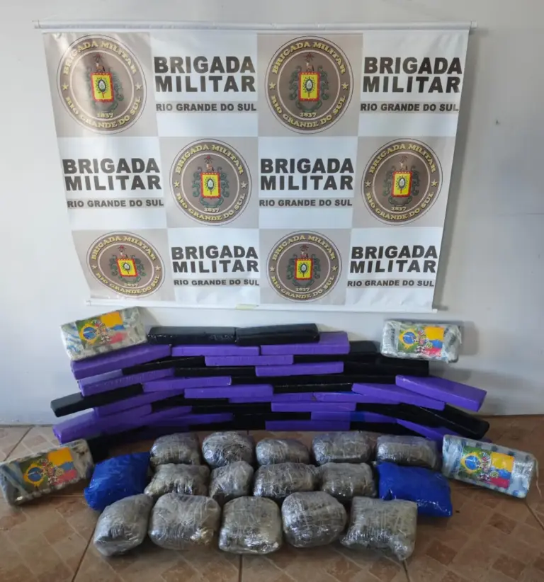 Casal é preso com quase 49 quilos de maconha na ERS-324, em Passo Fundo - Studio TV