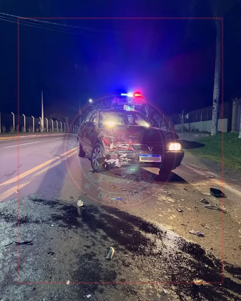 Colisão entre dois carros deixa uma pessoa ferida em Garibaldi - Studio TV