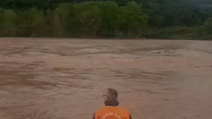 Defesa Civil orienta retirada preventiva de famílias na Linha Alcântara após alta do Rio das Antas - Studio TV