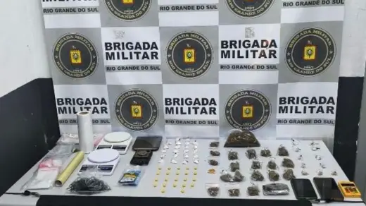Duas pessoas são presas por tráfico de drogas em Caxias do Sul - Studio TV