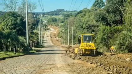 ERS-437 tem trecho bloqueado entre Vila Flores e Santana após detonação de rochas - Studio TV
