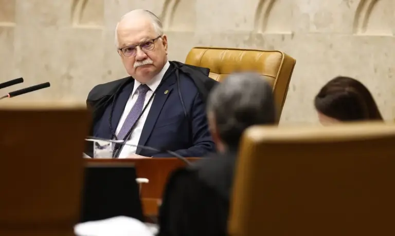 Ex-ministros e representantes da sociedade civil divulgam carta em apoio a Edson Fachin - Studio TV