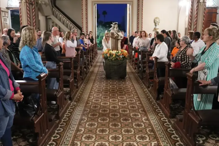 Festa de Santa Teresa terá missas, visita de Nossa Senhora de Caravaggio e concerto em Caxias do Sul - Studio TV