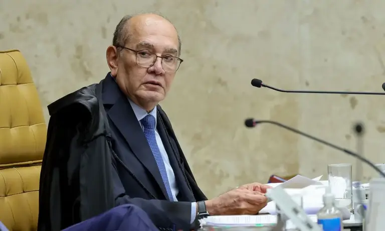 Gilmar Mendes questiona condução de Fux em julgamento sobre afastamento do diretor-geral da PF - Studio TV