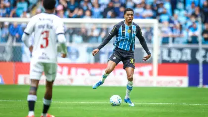 Grêmio sofre virada e é superado pelo Vasco no Brasileirão - Studio TV