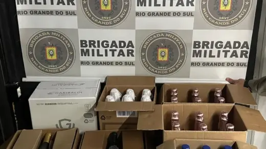 Homem é preso com dezenas de garrafas de vinho e espumante furtadas em Garibaldi - Studio TV