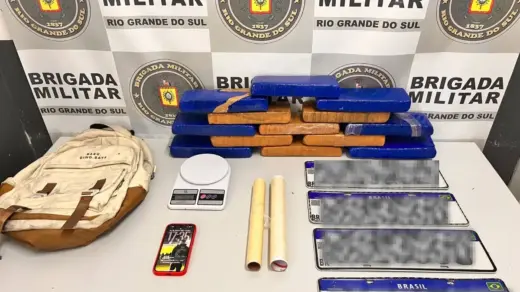 Homem é preso com mais de 9 kg de maconha e veículo roubado em Caxias do Sul - Studio TV