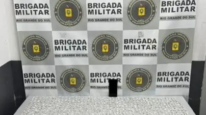 Homem é preso com mais de mil porções de crack em Caxias do Sul - Studio TV