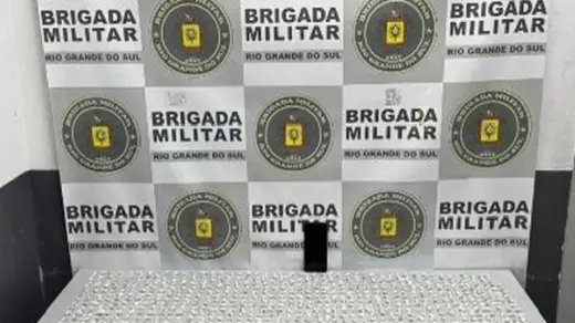 Homem é preso com mais de mil porções de crack em Caxias do Sul - Studio TV