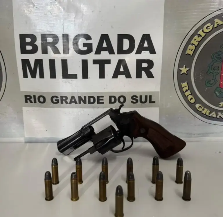 Homem é preso com revólver e munições em Caxias do Sul - Studio TV