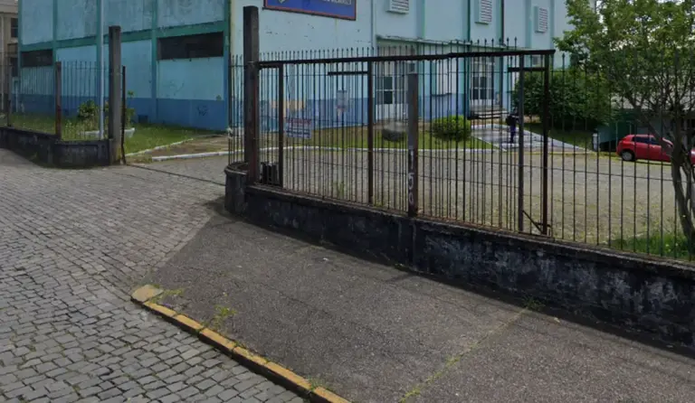Identificado menino de 11 anos que morreu após acidente com goleira em escola de Caxias do Sul - Studio TV