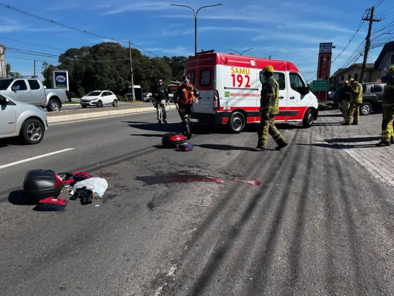 Idoso fica gravemente ferido após ser atingido por carreta na BR-116, em Caxias do Sul - Studio TV