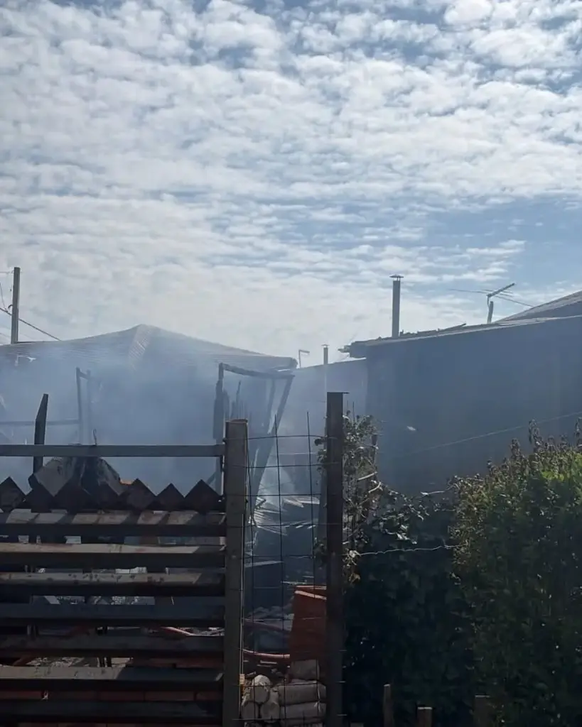 Incêndio atinge residência no bairro Municipal em Vacaria - Studio TV