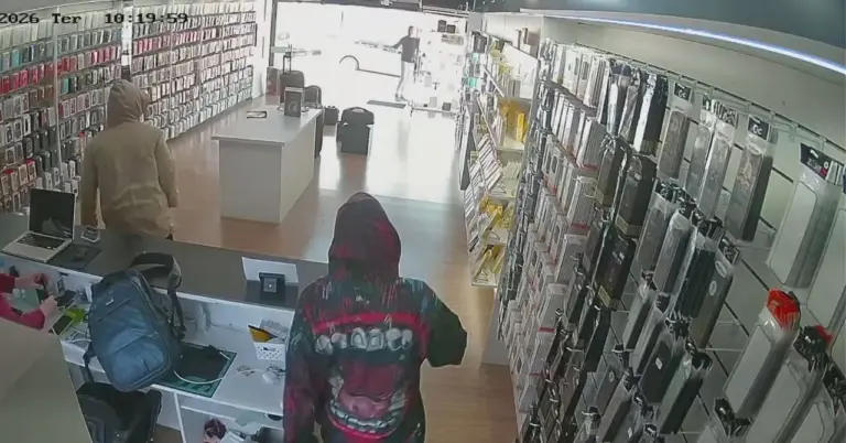 Jovem de 18 anos é preso após assalto a estabelecimento comercial no centro de Marau - Studio TV